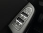Renault Clio 1.0 Tce Intens Navigatie Parkeersensoren Climate Control