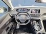 Peugeot 5008 1.2 CrossWay 130pk EAT8 | Trekhaak | 3e Zitrij | Panoramisch schuif-/kanteldak |