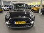 MINI Cooper 1.5 Pepper-100 KW NL-auto met navigatie en climat control
