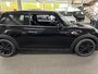 MINI Cooper 1.5 Pepper-100 KW NL-auto met navigatie en climat control