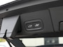 Volvo XC60 2.0 Recharge T8 AWD R-Design | Luchtvering | Black optic | Panoramadak | Head-up display | Harman Kardon | Full LED | Stuur-/Stoelverwarming V+A | Dodehoek detectie | Apple-/Android Carplay
