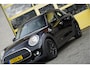 MINI One Mini 1.5 5deurs Business Edition BJ2020 Lmv 16" | Led | Pdc | Dashboard verlichting | Airco | Navi | Cruise control | Sportstoelen | Verwarmde voorstoelen | Getint glas
