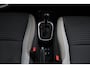Toyota Yaris 1.5 Hybrid Premium | Bi-Tone | Climate control | Cruise control | Keyless |