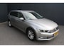 Volkswagen Passat Variant 1.6 TDI EURO 6 Business Edition R - NAVIGATIE - CAMERA - TREKHAAK