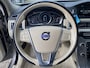 Volvo XC70 2.4 D5 Nordic+ / Automaat / NL-Auto / Vol-Leder / Dealer-Onderhouden / 1e-Eigenaar / Standkachel / Stoelverwarming / Trekhaak / Adaptieve Cruise-Control / Climate-Control / Dodehoek-Detectie / Elektr.-Achterklep / Armsteun V+A / Radio-Bluetooth / Navi / PDC V+A / 17'' LMV / All-Season / ENZ.