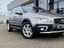 Volvo XC70 2.4 D5 Nordic+ / Automaat / NL-Auto / Vol-Leder / Dealer-Onderhouden / 1e-Eigenaar / Standkachel / Stoelverwarming / Trekhaak / Adaptieve Cruise-Control / Climate-Control / Dodehoek-Detectie / Elektr.-Achterklep / Armsteun V+A / Radio-Bluetooth / Navi / PDC V+A / 17'' LMV / All-Season / ENZ.