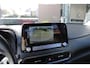 Hyundai Kona Electric EV Premium 64 kWh | 3 Fase | Lederen bekleding | Parkeersensoren voor en achter | Stoelverwarming en stoelventilatie |