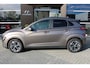 Hyundai Kona Electric EV Premium 64 kWh | 3 Fase | Lederen bekleding | Parkeersensoren voor en achter | Stoelverwarming en stoelventilatie |