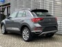 Volkswagen T-Roc 1.5 TSI 150PK DSG Style / Panoramadak / Digitale Cockpit Pro / IQ LED / Camera / 18"LMV / Elektrische Acherklep **