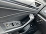 Volkswagen T-Roc 1.5 TSI 150PK DSG Style / Panoramadak / Digitale Cockpit Pro / IQ LED / Camera / 18"LMV / Elektrische Acherklep **