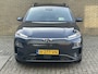 Hyundai Kona Electric EV Premium 64 kWh | 3 fase | 96% SOH | Leder | Schuif/kanteldak | Navigatie | Adaptieve cruise | Lane assist | Apple CarPlay | Stoelverwarming&koeling | Achterbankverwarming | Camera | PDC voor+achter | Head up display | Volledig onderhouden