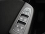 Renault Clio 1.6 E-Tech Hybrid 140 Intens - RIJKLAARPRIJS - Stoel- en Stuurverwarming - 360-graden Camera - Dealeronderhouden