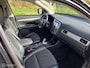 Mitsubishi Outlander 2.0 PHEV Intense + trekhaak sensoren v+a