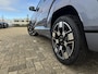 Hyundai Kona Electric Premium 65.4 kWh | Elektrische stoelen | Stoelgeheugen | Stoel/stuurverwarming | Stoelverkoeling | 2e zit-rij stoelverwarming | Lederen bekleding | 360* camera | Adaptive cruisecontrol | Active lane-keeping |
