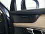 Volvo XC90 T8 Plug-in hybrid AWD Ultra Bright | Panoramadak | 360° camera | Head-up Display | Luchtvering | Stoel- stuurverwarming | Harman Kardon | Trekhaak