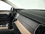 Volvo XC90 T8 Plug-in hybrid AWD Ultra Bright | Panoramadak | 360° camera | Head-up Display | Luchtvering | Stoel- stuurverwarming | Harman Kardon | Trekhaak