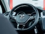 Volkswagen Tiguan 1.5 TSI ACT Comfortline | Schuif/ Kantel Pano Dak | Stoelverwarming | Navigatie | Adaptieve Cruise Control | Climate Control | Privacy Glas | Parkeersensoren | Metallic Lak | 17'' Lichtmetalen Velgen | All Season Banden |