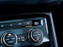 Volkswagen Tiguan 1.5 TSI ACT Comfortline | Schuif/ Kantel Pano Dak | Stoelverwarming | Navigatie | Adaptieve Cruise Control | Climate Control | Privacy Glas | Parkeersensoren | Metallic Lak | 17'' Lichtmetalen Velgen | All Season Banden |
