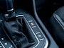 Volkswagen Tiguan 1.5 TSI ACT Comfortline | Schuif/ Kantel Pano Dak | Stoelverwarming | Navigatie | Adaptieve Cruise Control | Climate Control | Privacy Glas | Parkeersensoren | Metallic Lak | 17'' Lichtmetalen Velgen | All Season Banden |