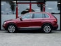 Volkswagen Tiguan 1.5 TSI ACT Comfortline | Schuif/ Kantel Pano Dak | Stoelverwarming | Navigatie | Adaptieve Cruise Control | Climate Control | Privacy Glas | Parkeersensoren | Metallic Lak | 17'' Lichtmetalen Velgen | All Season Banden |