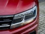 Volkswagen Tiguan 1.5 TSI ACT Comfortline | Schuif/ Kantel Pano Dak | Stoelverwarming | Navigatie | Adaptieve Cruise Control | Climate Control | Privacy Glas | Parkeersensoren | Metallic Lak | 17'' Lichtmetalen Velgen | All Season Banden |