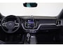 Volvo XC60 T8 Recharge AWD Ultra Black Edition - LONG RANGE - Luchtvering - Panorama/schuifdak - IntelliSafe Assist & Surround - 360º Camera - Adaptieve LED koplampen - Verwarmde voorstoelen & stuur - Parkeersensoren voor & achter - Elektr. bedienb. voorstoelen met geheugen - Draadloze tel. lader - Extra getint glas - 21' LMV