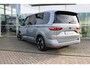 Volkswagen Multivan Bulli eHybrid lang 4MOTION 245 pk | Panoramadak | 19" Velgen | Vis à Vis | Trekhaak | Navi | IQ Travel Assist | Stoelverwarming