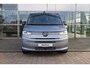 Volkswagen Multivan Bulli eHybrid lang 4MOTION 245 pk | Panoramadak | 19" Velgen | Vis à Vis | Trekhaak | Navi | IQ Travel Assist | Stoelverwarming