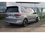 Volkswagen Multivan Bulli eHybrid lang 4MOTION 245 pk | Panoramadak | 19" Velgen | Vis à Vis | Trekhaak | Navi | IQ Travel Assist | Stoelverwarming