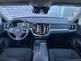 Volvo V60 2.0 B3 Business Pro | Adaptieve cruise control | Trekhaak | Stoel/stuur verwarming | Parkeer camera |