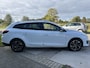 Renault Megane Estate 1.2 132 PK TCe Bose / Automaat / Camera / Parkeersensoren V+A / Trekhaak Afneembaar / Climate / Keyless / 17'' LMV /