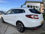 Renault Megane Estate 1.2 132 PK TCe Bose / Automaat / Camera / Parkeersensoren V+A / Trekhaak Afneembaar / Climate / Keyless / 17'' LMV /