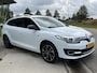 Renault Megane Estate 1.2 132 PK TCe Bose / Automaat / Camera / Parkeersensoren V+A / Trekhaak Afneembaar / Climate / Keyless / 17'' LMV /