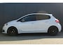 Peugeot 208 1.2 PureTech GT-Line | Incl. 12 maanden garantie | Cruise control | Climate control | Panorama dak | Bluetooth | Navigatie | Achteruitrijcamera | Lichtmetalen velgen | Parkeersensoren | DAB | Sportstoelen