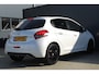 Peugeot 208 1.2 PureTech GT-Line | Incl. 12 maanden garantie | Cruise control | Climate control | Panorama dak | Bluetooth | Navigatie | Achteruitrijcamera | Lichtmetalen velgen | Parkeersensoren | DAB | Sportstoelen