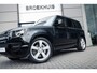 Land Rover Defender 110 P300e X-Dynamic HSE | El. trekhaak | 22 Inch | Pano | Koelbox | Black Pack | Cold Climate | Keramische Coating