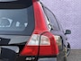 Volvo V70 2.0T R-Edition | Trekhaak | Stoelverwarming | Cruise control | Navigatie | Leder | Regensensor | Parkeersensoren |