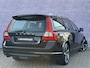 Volvo V70 2.0T R-Edition | Trekhaak | Stoelverwarming | Cruise control | Navigatie | Leder | Regensensor | Parkeersensoren |