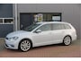 Volkswagen Golf Variant 1.5 TSI 96kw 130pk Highline , Adaptive cruise ,Virtual cockpit,Navi, Trekhaak(afneembaar), Stoelverwarming, Alcantara, 17"Lichtmetalen velgen, DAB+ radio , Carplay , PDC, Camera, etc. Onderhoudshistorie volledig & bekend.