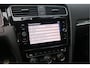 Volkswagen Golf Variant 1.5 TSI 96kw 130pk Highline , Adaptive cruise ,Virtual cockpit,Navi, Trekhaak(afneembaar), Stoelverwarming, Alcantara, 17"Lichtmetalen velgen, DAB+ radio , Carplay , PDC, Camera, etc. Onderhoudshistorie volledig & bekend.