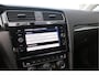 Volkswagen Golf Variant 1.5 TSI 96kw 130pk Highline , Adaptive cruise ,Virtual cockpit,Navi, Trekhaak(afneembaar), Stoelverwarming, Alcantara, 17"Lichtmetalen velgen, DAB+ radio , Carplay , PDC, Camera, etc. Onderhoudshistorie volledig & bekend.