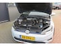 Volkswagen Golf Variant 1.5 TSI 96kw 130pk Highline , Adaptive cruise ,Virtual cockpit,Navi, Trekhaak(afneembaar), Stoelverwarming, Alcantara, 17"Lichtmetalen velgen, DAB+ radio , Carplay , PDC, Camera, etc. Onderhoudshistorie volledig & bekend.
