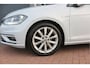 Volkswagen Golf Variant 1.5 TSI 96kw 130pk Highline , Adaptive cruise ,Virtual cockpit,Navi, Trekhaak(afneembaar), Stoelverwarming, Alcantara, 17"Lichtmetalen velgen, DAB+ radio , Carplay , PDC, Camera, etc. Onderhoudshistorie volledig & bekend.