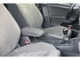 Volkswagen Golf Variant 1.5 TSI 96kw 130pk Highline , Adaptive cruise ,Virtual cockpit,Navi, Trekhaak(afneembaar), Stoelverwarming, Alcantara, 17"Lichtmetalen velgen, DAB+ radio , Carplay , PDC, Camera, etc. Onderhoudshistorie volledig & bekend.