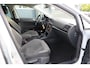 Volkswagen Golf Variant 1.5 TSI 96kw 130pk Highline , Adaptive cruise ,Virtual cockpit,Navi, Trekhaak(afneembaar), Stoelverwarming, Alcantara, 17"Lichtmetalen velgen, DAB+ radio , Carplay , PDC, Camera, etc. Onderhoudshistorie volledig & bekend.