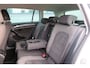 Volkswagen Golf Variant 1.5 TSI 96kw 130pk Highline , Adaptive cruise ,Virtual cockpit,Navi, Trekhaak(afneembaar), Stoelverwarming, Alcantara, 17"Lichtmetalen velgen, DAB+ radio , Carplay , PDC, Camera, etc. Onderhoudshistorie volledig & bekend.