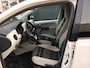 SEAT Mii 1.0 Chill Out 5 Deurs | Airco | Centrale vergendeling | Cruise Controle | Elektrisch bediende ramen voor | Radio/CD en USB | Parkeer sensoren achter | Privacy Glass | Licht metalen velgen met All-wheater banden | NAP Pas | Rijklaar | Garantie |