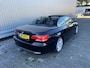 BMW 3-Serie Cabrio 320i High Executive AUTOMAAT, Leer, Navi, Clima, CC, PDC v/a, LM, – Inruil Mogelijk –