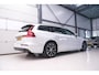 Volvo V60 2.0 B3 Inscription | Trekhaak | Camera | Stuur + stoel verwarming | NL auto NAP | 1e eigenaar | Adaptive Cruise |