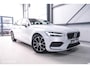 Volvo V60 2.0 B3 Inscription | Trekhaak | Camera | Stuur + stoel verwarming | NL auto NAP | 1e eigenaar | Adaptive Cruise |